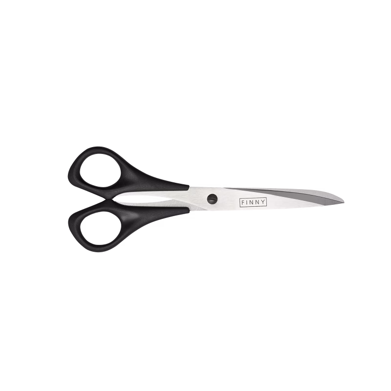 ompelusakset terävällä kärjellä